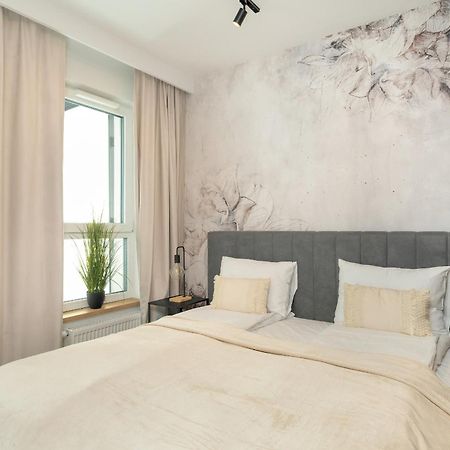 Cozy Studio With Parking In Poznan By Noclegi Renters 外观 照片